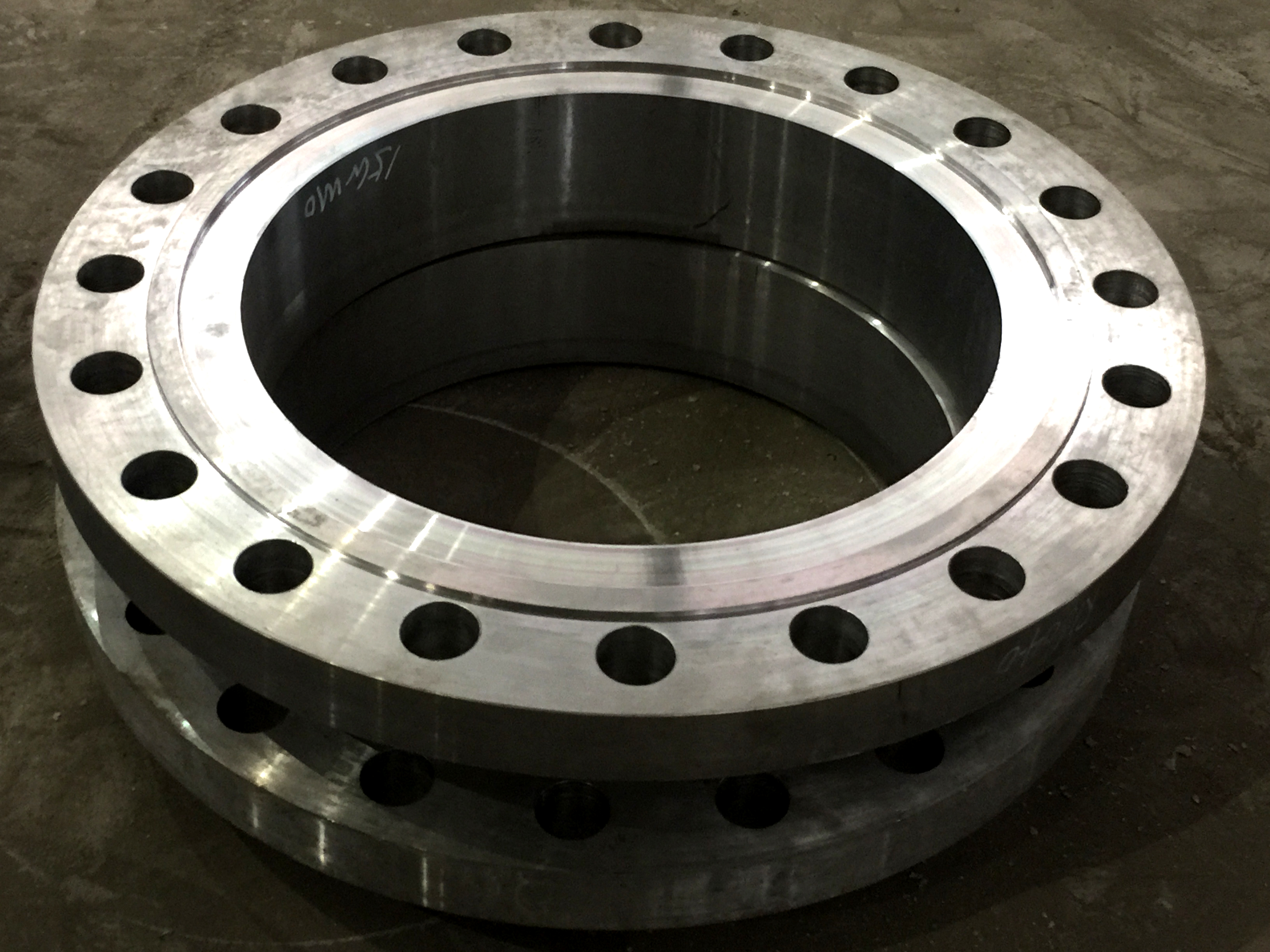 設計大型法蘭時要注意什么